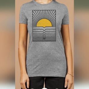 Bridge & Burn Cresting Wave Women's fitted tee, XL